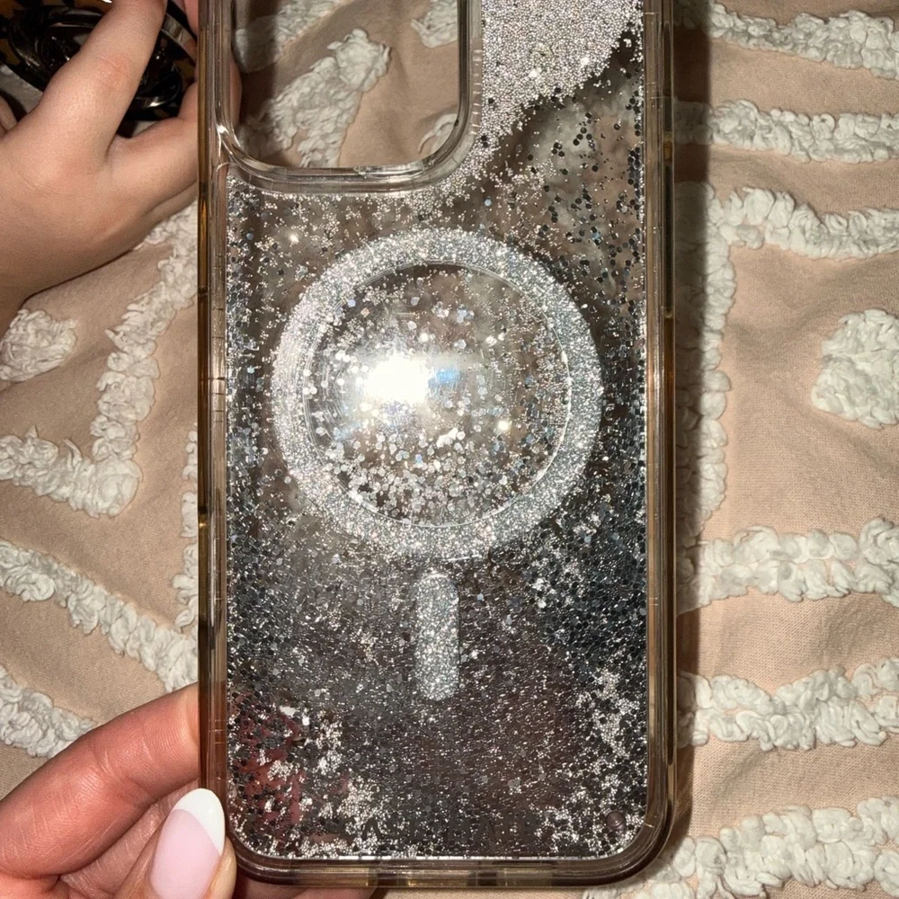 case-mate Clear Glitter MagSafe Phone Case - Silver Glitter